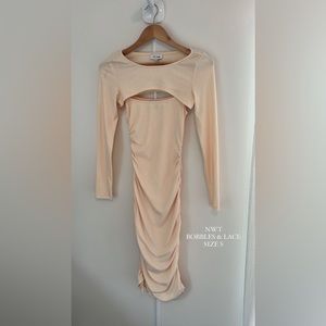 NWT BOBBLES AND LACE DRESS LIGHT PEACH